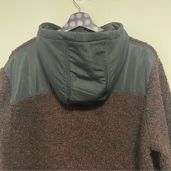 Bench Mens Fleece Maroon Jacket Size Medium - Picture 7 of 9